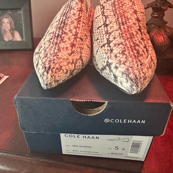 Cole Haan Brie Skimmer in Size 5 - Picture 1 of 3